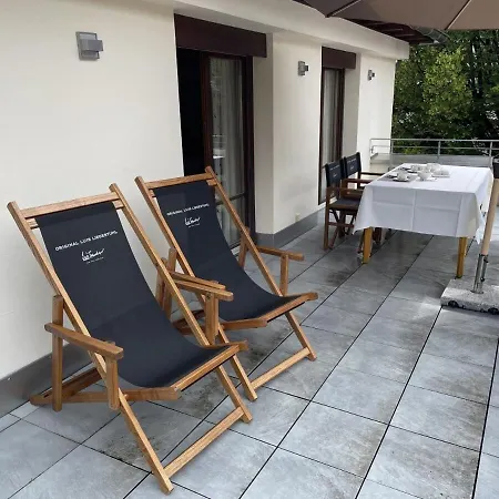 Max 1 Apartmán